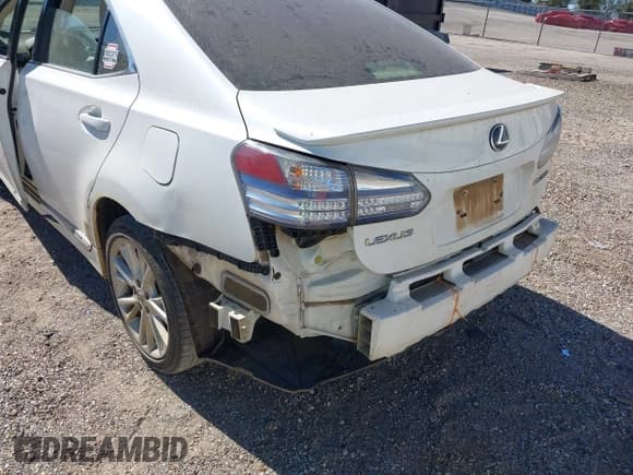 ✅ 2010 Lexus HS 250h Premium • VIN: JTHBB1BA9A2013218 • Lot: 43523970. Wystawiony na IAAI z przebiegiem Nie podano. Bezpłatny archiwum sprzedaży aukcyjnych z USA i szczegółowy raport historii pojazdu na DreamBid. Zdjęcie 21.