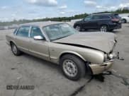 ✅ 1999 Jaguar XJ • VIN: SAJKX6048XC849376 • Lot: 70538064. Wystawiony na Copart z przebiegiem 122 891 mil. Bezpłatny archiwum sprzedaży aukcyjnych z USA i szczegółowy raport historii pojazdu na DreamBid. Zdjęcie 4.