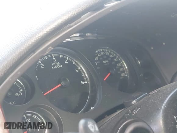 ✅ 2009 Chevrolet Suburban 2LT • VIN: 1GNFC260X9R273998 • Lot: 43517089. Wystawiony na IAAI z przebiegiem Nie podano. Bezpłatny archiwum sprzedaży aukcyjnych z USA i szczegółowy raport historii pojazdu na DreamBid. Zdjęcie 15.