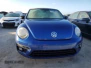 ✅ 2013 Volkswagen Beetle 2.0T R-Line • VIN: 3VW7S7AT9DM828803 • Lot: 77168824. Wystawiony na Copart z przebiegiem Nie podano. Bezpłatny archiwum sprzedaży aukcyjnych z USA i szczegółowy raport historii pojazdu na DreamBid. Zdjęcie 5.