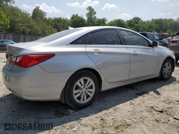 ✅ 2013 Hyundai Sonata GLS • VIN: 5NPEB4AC3DH510030 • Lot: 67494334. Listed on Copart with 101,790 mi. Free auction sales archive from the USA and detailed vehicle history report at DreamBid. Image 3.