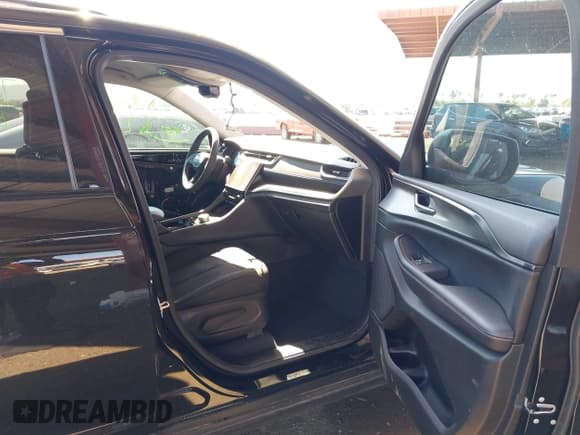 ✅ 2023 Jeep Grand Cherokee Laredo • VIN: 1C4RJHAG4PC622916 • Lot: 43332143. Listed on IAAI with 50,224 mi. Free auction sales archive from the USA and detailed vehicle history report at DreamBid. Image 5.