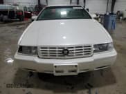 ✅ 2001 Cadillac Eldorado Touring ETC • VIN: 1G6ET12981B108521 • Lot: 84194674. Wystawiony na Copart z przebiegiem Nie podano. Bezpłatny archiwum sprzedaży aukcyjnych z USA i szczegółowy raport historii pojazdu na DreamBid. Zdjęcie 5.