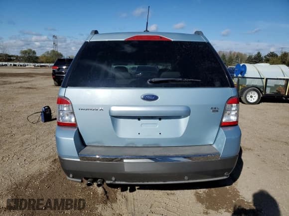 ✅ 2008 Ford Taurus X SEL • VIN: 1FMDK05W88GA20939 • Lot: 89439365. Wystawiony na Copart z przebiegiem 135 706 mil. Bezpłatny archiwum sprzedaży aukcyjnych z USA i szczegółowy raport historii pojazdu na DreamBid. Zdjęcie 6.