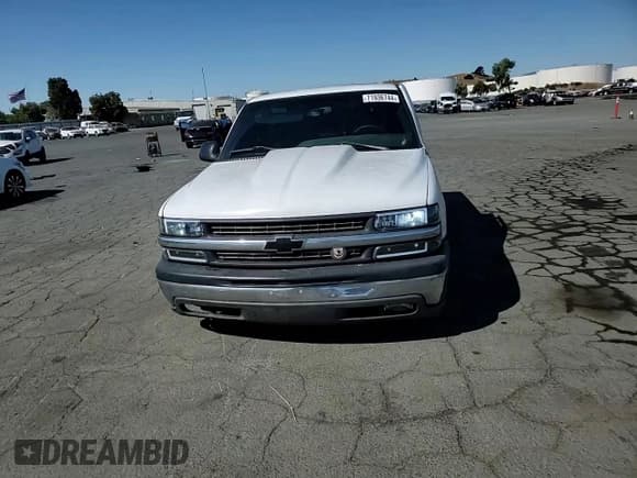 ✅ 1999 Chevrolet Silverado 1500 • VIN: 1GCEC14WXXZ205090 • Лот: 71936744. Опубликован ранее на Copart с пробегом 220 294 миль. Бесплатный доступ к архиву аукционных продаж из США и подробный отчёт об истории автомобиля на DreamBid. Изображение 11.