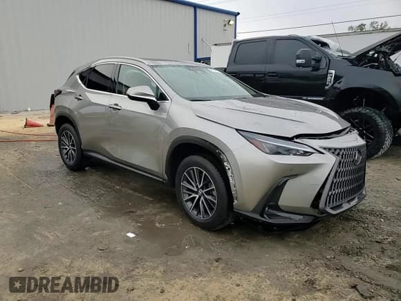 ✅ 2025 Lexus NX 250 Premium • VIN: 2T2GDCAZ2SC017727 • Lot: 90139115. Wystawiony na Copart z przebiegiem 13 925 mil. Bezpłatny archiwum sprzedaży aukcyjnych z USA i szczegółowy raport historii pojazdu na DreamBid. Zdjęcie 14.