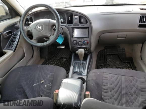 2006 Hyundai Elantra GLS с VIN KMHDN46D46U318429, выставлен на аукционе Copart как лот 76353154 с пробегом 142 349 миль миль и Списание • Salvage title. История ставок и продаж доступна на DreamBid. Изображение 8.