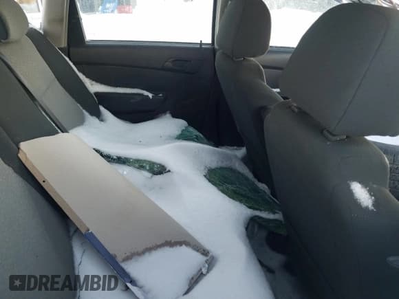 ✅ 2010 Chevrolet Aveo LS • VIN: 3G1TB6DE3AL105323 • Lot: 89144895. Wystawiony na Copart z przebiegiem Nie podano. Bezpłatny archiwum sprzedaży aukcyjnych z USA i szczegółowy raport historii pojazdu na DreamBid. Zdjęcie 10.