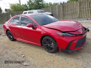 2025 Toyota Camry LE с VIN 4T1DAACK2SU148238, выставлен на аукционе IAAI как лот 43278317 с пробегом 5 606 миль миль и . История ставок и продаж доступна на DreamBid. Изображение 1.