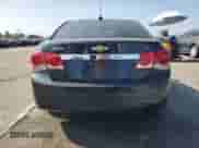 2015 Chevrolet Cruze LT z VIN 1G1PC5SB5F7263451, wystawiony jako Copart lot #85394525 z przebiegiem 135 983 mil mil oraz Szkoda całkowita • Salvage title. Historia ofert i sprzedaży dostępna na DreamBid. Obrazek 6.