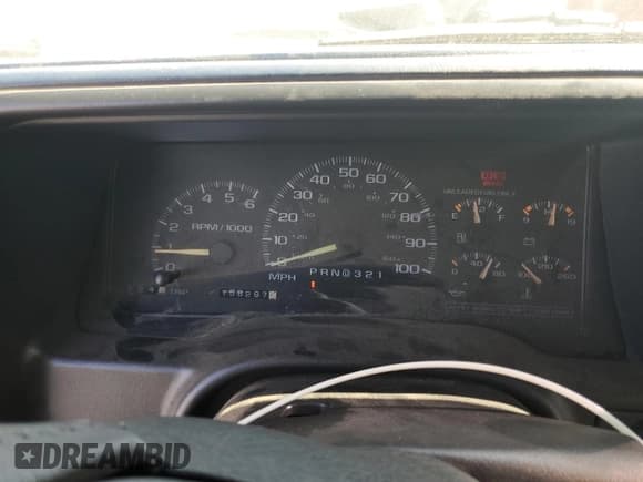 ✅ 1997 Chevrolet Suburban • VIN: 1GNFK16R1VJ339214 • Lot: 85410875. Wystawiony na Copart z przebiegiem 158 297 mil. Bezpłatny archiwum sprzedaży aukcyjnych z USA i szczegółowy raport historii pojazdu na DreamBid. Zdjęcie 9.