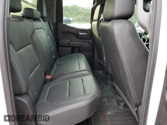 ✅ 2019 Chevrolet Silverado 1500 Work Truck • VIN: 1GCRWAEH7KZ378261 • Lot: 81537434. Wystawiony na Copart z przebiegiem 147 924 mil. Bezpłatny archiwum sprzedaży aukcyjnych z USA i szczegółowy raport historii pojazdu na DreamBid. Zdjęcie 10.