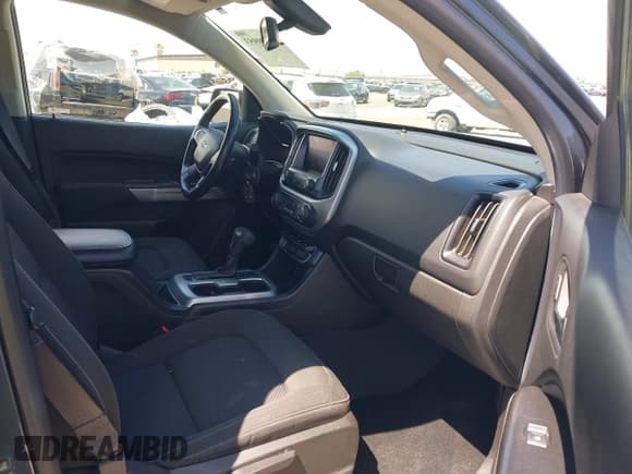 ✅ 2020 Chevrolet Colorado 2WD LT • VIN: 1GCGSCEN9L1109361 • Lot: 42290953. Listed on IAAI with 72,947 mi. Free auction sales archive from the USA and detailed vehicle history report at DreamBid. Image 5.
