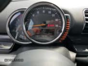 ✅ 2016 MINI Clubman • VIN: WMWLN5C56G2B28096 • Lot: 53618094. Wystawiony na Copart z przebiegiem 146 189 mil. Bezpłatny archiwum sprzedaży aukcyjnych z USA i szczegółowy raport historii pojazdu na DreamBid. Zdjęcie 9.