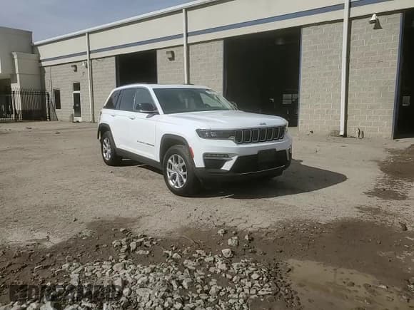 ✅ 2022 Jeep Grand Cherokee Limited • VIN: 1C4RJHBG8N8504110 • Lot: 91351875. Wystawiony na Copart z przebiegiem 56 871 mil. Bezpłatny archiwum sprzedaży aukcyjnych z USA i szczegółowy raport historii pojazdu na DreamBid. Zdjęcie 15.