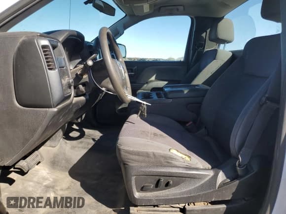 ✅ 2018 GMC Sierra 1500 • VIN: 1GTN1LEC6JZ905217 • Лот: 82691815. Опубликован ранее на Copart с пробегом 124 293 миль. Бесплатный доступ к архиву аукционных продаж из США и подробный отчёт об истории автомобиля на DreamBid. Изображение 7.