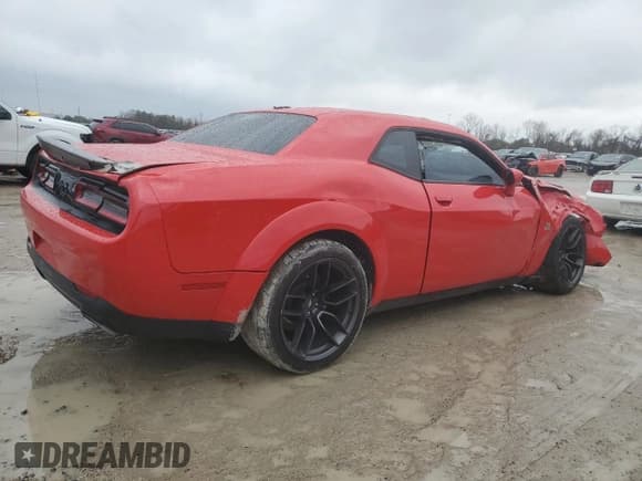 ✅ 2019 Dodge Challenger R/T Scat Pack • VIN: 2C3CDZFJ3KH694658 • Lot: 88994165. Wystawiony na Copart z przebiegiem 27 295 mil. Bezpłatny archiwum sprzedaży aukcyjnych z USA i szczegółowy raport historii pojazdu na DreamBid. Zdjęcie 3.