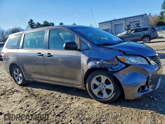 ✅ 2011 Toyota Sienna • VIN: 5TDZK3DC8BS012226 • Лот: 93187155. Опубликован ранее на Copart с пробегом 168 659 миль. Бесплатный доступ к архиву аукционных продаж из США и подробный отчёт об истории автомобиля на DreamBid. Изображение 4.