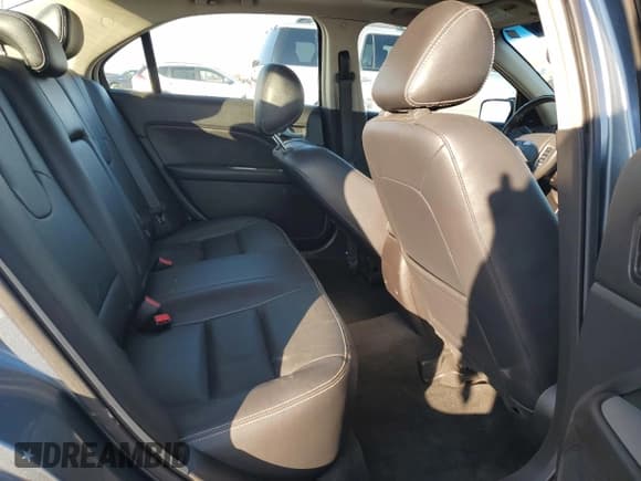 ✅ 2012 Ford Fusion SEL • VIN: 3FAHP0JAXCR106391 • Lot: 93643405. Wystawiony na Copart z przebiegiem 72 197 mil. Bezpłatny archiwum sprzedaży aukcyjnych z USA i szczegółowy raport historii pojazdu na DreamBid. Zdjęcie 10.