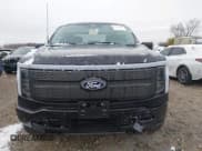 ✅ 2024 Ford F-150 Lightning Flash • VIN: 1FT6W3L75RWG19013 • Lot: 43724165. Wystawiony na IAAI z przebiegiem 10 160 mil. Bezpłatny archiwum sprzedaży aukcyjnych z USA i szczegółowy raport historii pojazdu na DreamBid. Zdjęcie 12.