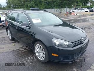 ✅ 2014 Volkswagen Jetta TDI w/Sunroof & Nav • VIN: 3VWPL7AJ9EM609661 • Lot: 42600438. Listed on IAAI with 105,958 mi. Free auction sales archive from the USA and detailed vehicle history report at DreamBid. Image 1.
