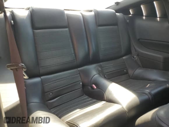 ✅ 2007 Ford Mustang GT Deluxe • VIN: 1ZVFT82H575243753 • Lot: 86881555. Listed on Copart with 142,191 mi. Free auction sales archive from the USA and detailed vehicle history report at DreamBid. Image 10.