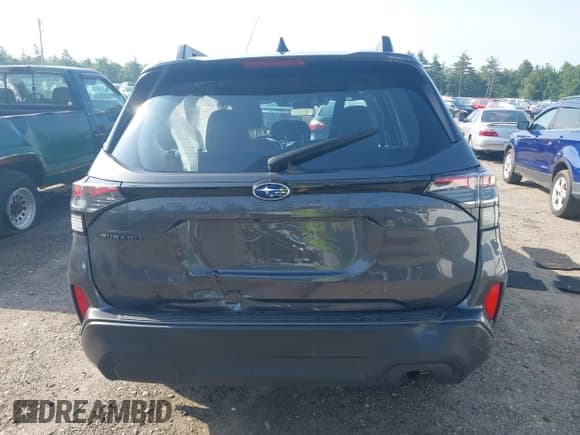 ✅ 2025 Subaru Forester • VIN: JF2SLDAC0SH408679 • Lot: 42545645. Listed on IAAI with 7,260 mi. Free auction sales archive from the USA and detailed vehicle history report at DreamBid. Image 17.