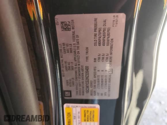 2017 Chevrolet Silverado 3500HD Work Truck z VIN 1GC3KYCG2HZ339400, wystawiony jako Copart lot #67824424 z przebiegiem 48 926 mil mil oraz Szkoda całkowita • Salvage title. Historia ofert i sprzedaży dostępna na DreamBid. Obrazek 14.