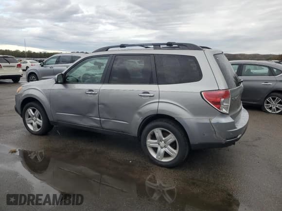 ✅ 2009 Subaru Forester X • VIN: JF2SH63689H767292 • Lot: 87270215. Listed on Copart with 220,151 mi. Free auction sales archive from the USA and detailed vehicle history report at DreamBid. Image 2.