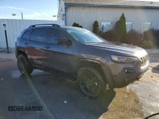 ✅ 2022 Jeep Cherokee Trailhawk • VIN: 1C4PJMBX8ND532139 • Лот: 87020215. Опубликован ранее на Copart с пробегом 30 875 миль. Бесплатный доступ к архиву аукционных продаж из США и подробный отчёт об истории автомобиля на DreamBid. Изображение 4.