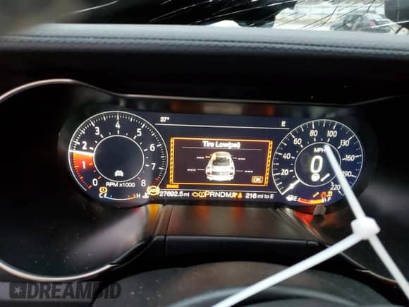 2020 Ford Mustang Shelby GT500 with VIN 1FA6P8SJ9L5505512, listed as a Copart auction lot 83252424 with 27,692 mi miles and Clean title. Bid and sale history available at DreamBid. Image 9.