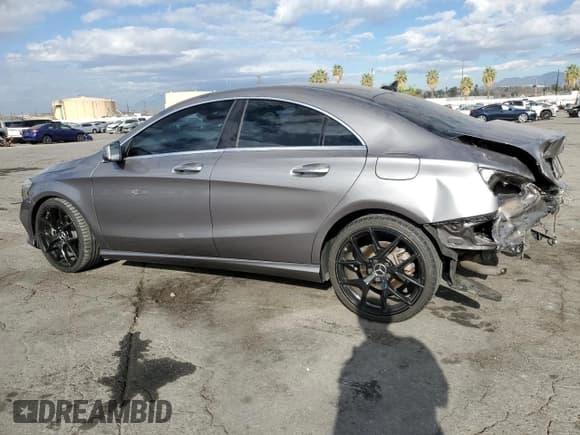 ✅ 2019 Mercedes-Benz CLA 250 • VIN: WDDSJ4EBXKN712308 • Лот: 92504695. Опубликован ранее на Copart с пробегом 39 414 миль. Бесплатный доступ к архиву аукционных продаж из США и подробный отчёт об истории автомобиля на DreamBid. Изображение 2.