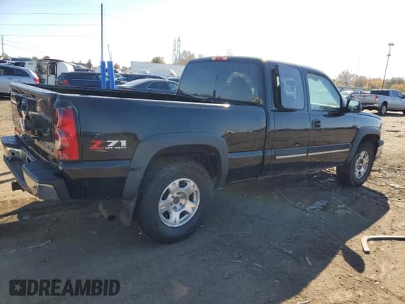 ✅ 2004 Chevrolet Silverado 1500 Z71 • VIN: 2GCEK19TX41323257 • Лот: 77176124. Опубликован ранее на Copart с пробегом 180 491 миль. Бесплатный доступ к архиву аукционных продаж из США и подробный отчёт об истории автомобиля на DreamBid. Изображение 3.