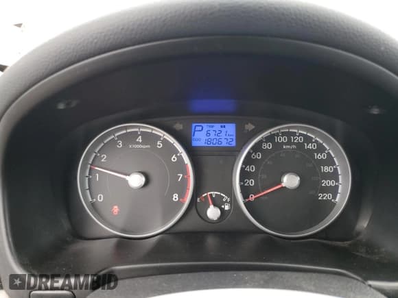 ✅ 2010 Hyundai Accent GL • VIN: KMHCN4BC3AU494793 • Лот: 85128204. Опубликован ранее на Copart с пробегом 180 672 миль. Бесплатный доступ к архиву аукционных продаж из США и подробный отчёт об истории автомобиля на DreamBid. Изображение 9.