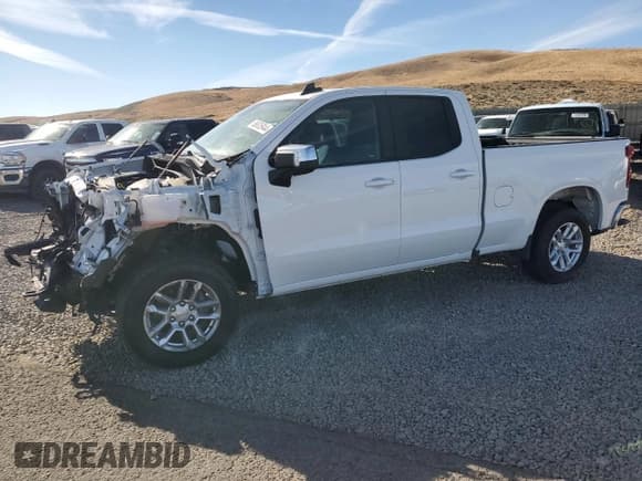 ✅ 2022 Chevrolet Silverado 1500 • VIN: 1GCVDDET1NZ505312 • Лот: 68635944. Опубликован ранее на Copart с пробегом 52 676 миль. Бесплатный доступ к архиву аукционных продаж из США и подробный отчёт об истории автомобиля на DreamBid. Изображение 1.