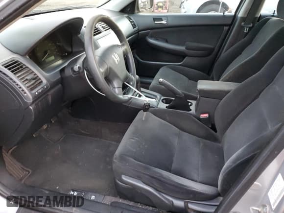 ✅ 2006 Honda Accord VP • VIN: 1HGCM56146A116112 • Lot: 92293775. Listed on Copart with 204,041 mi. Free auction sales archive from the USA and detailed vehicle history report at DreamBid. Image 7.