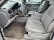 ✅ 2011 Chevrolet Suburban LTZ • VIN: 1GNSKKE30BR195010 • Лот: 64579845. Опубликован ранее на Copart с пробегом 214 676 миль. Бесплатный доступ к архиву аукционных продаж из США и подробный отчёт об истории автомобиля на DreamBid. Изображение 7.