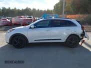 ✅ 2019 Kia Niro EX • VIN: KNDCC3LC1K5297586 • Lot: 43448987. Wystawiony na IAAI z przebiegiem 67 759 mil. Bezpłatny archiwum sprzedaży aukcyjnych z USA i szczegółowy raport historii pojazdu na DreamBid. Zdjęcie 14.