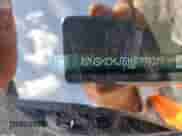 2019 Chevrolet Tahoe Premier z VIN 1GNSKCKJ6KR109319, wystawiony jako Copart lot #60488715 z przebiegiem 96 580 mil mil oraz Szkoda całkowita • Salvage title. Historia ofert i sprzedaży dostępna na DreamBid. Obrazek 14.