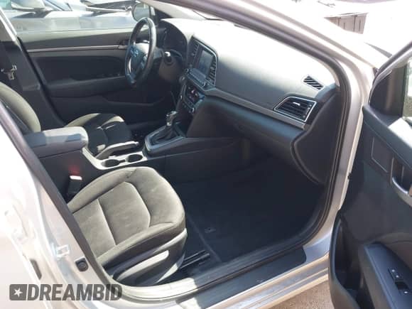 2018 Hyundai Elantra Eco z VIN 5NPD94LAXJH308963, wystawiony jako IAAI lot #42390268 z przebiegiem 140 781 mil mil oraz . Historia ofert i sprzedaży dostępna na DreamBid. Obrazek 5.