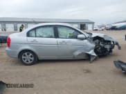 ✅ 2010 Hyundai Accent GLS • VIN: KMHCN4AC5AU477897 • Лот: 42031036. Опубликован ранее на IAAI с пробегом 121 498 миль. Бесплатный доступ к архиву аукционных продаж из США и подробный отчёт об истории автомобиля на DreamBid. Изображение 12.