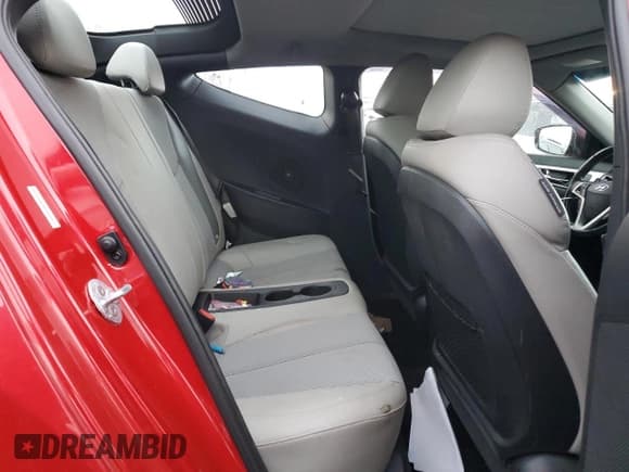 ✅ 2013 Hyundai Veloster w/Black Int • VIN: KMHTC6AD7DU166650 • Lot: 42486845. Wystawiony na Copart z przebiegiem 53 616 mil. Bezpłatny archiwum sprzedaży aukcyjnych z USA i szczegółowy raport historii pojazdu na DreamBid. Zdjęcie 10.