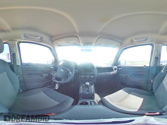 ✅ 2010 Jeep Patriot Sport • VIN: 1J4NT2GA7AD515931 • Лот: 66563725. Опубликован ранее на Copart с пробегом 197 716 миль. Бесплатный доступ к архиву аукционных продаж из США и подробный отчёт об истории автомобиля на DreamBid. Изображение 14.