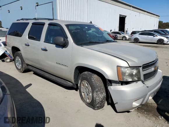 ✅ 2012 Chevrolet Suburban LT • VIN: 1GNSKJE7XCR206626 • Lot: 76014364. Wystawiony na Copart z przebiegiem 154 666 mil. Bezpłatny archiwum sprzedaży aukcyjnych z USA i szczegółowy raport historii pojazdu na DreamBid. Zdjęcie 4.