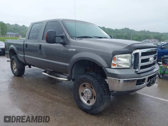 ✅ 2006 Ford F-250 XL • VIN: 1FTSW21516ED44655 • Lot: 42185426. Listed on IAAI with 169,044 mi. Free auction sales archive from the USA and detailed vehicle history report at DreamBid. Image 1.