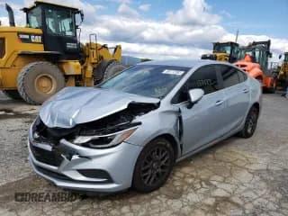 ✅ 2017 Chevrolet Cruze LT • VIN: 1G1BE5SM4H7172597 • Lot: 60172392. Listed on Copart with 137,127 mi. Free auction sales archive from the USA and detailed vehicle history report at DreamBid. Image 2.