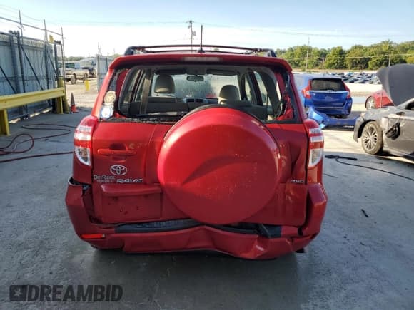 ✅ 2009 Toyota RAV4 • VIN: JTMBK33V29D002138 • Лот: 70701815. Опубликован ранее на Copart с пробегом 170 809 миль. Бесплатный доступ к архиву аукционных продаж из США и подробный отчёт об истории автомобиля на DreamBid. Изображение 6.