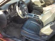 ✅ 2010 Dodge Challenger SE • VIN: 2B3CJ4DV3AH184520 • Lot: 46683115. Wystawiony na Copart z przebiegiem 176 508 mil. Bezpłatny archiwum sprzedaży aukcyjnych z USA i szczegółowy raport historii pojazdu na DreamBid. Zdjęcie 7.