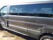 ✅ 2017 Ford Transit XL • VIN: 1FBZX2ZM0HKB13343 • Lot: 41564409. Wystawiony na IAAI z przebiegiem 416 916 mil. Bezpłatny archiwum sprzedaży aukcyjnych z USA i szczegółowy raport historii pojazdu na DreamBid. Zdjęcie 14.