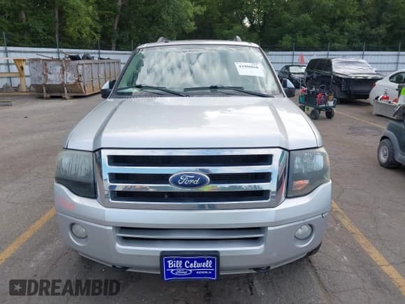 ✅ 2011 Ford Expedition Limited • VIN: 1FMJU2A58BEF39370 • Lot: 42980860. Listed on IAAI with 277,236 mi. Free auction sales archive from the USA and detailed vehicle history report at DreamBid. Image 12.